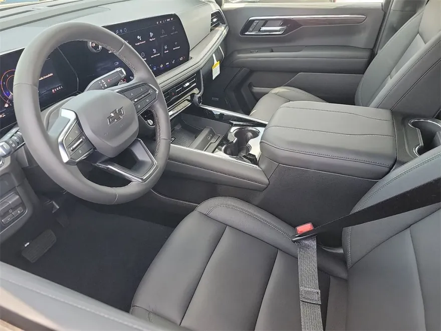 2026 Chevrolet Tahoe Z71 photo 1