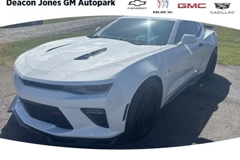 2016 Chevrolet Camaro SS photo 1