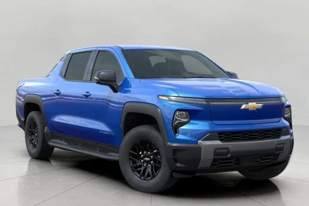2026 Chevrolet Silverado EV LT photo 1