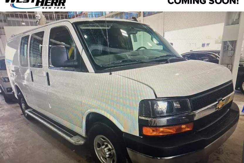 2024 Chevrolet Express 2500 Work Cargo Van photo 1