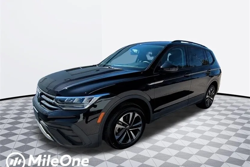 2022 Volkswagen Tiguan S photo 1