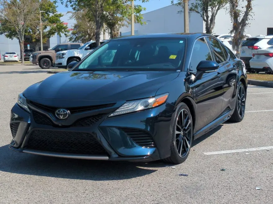 2019 Toyota Camry XSE V6 photo 1