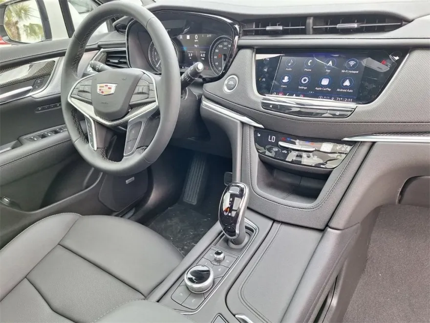 2025 Cadillac XT5 Sport photo 25