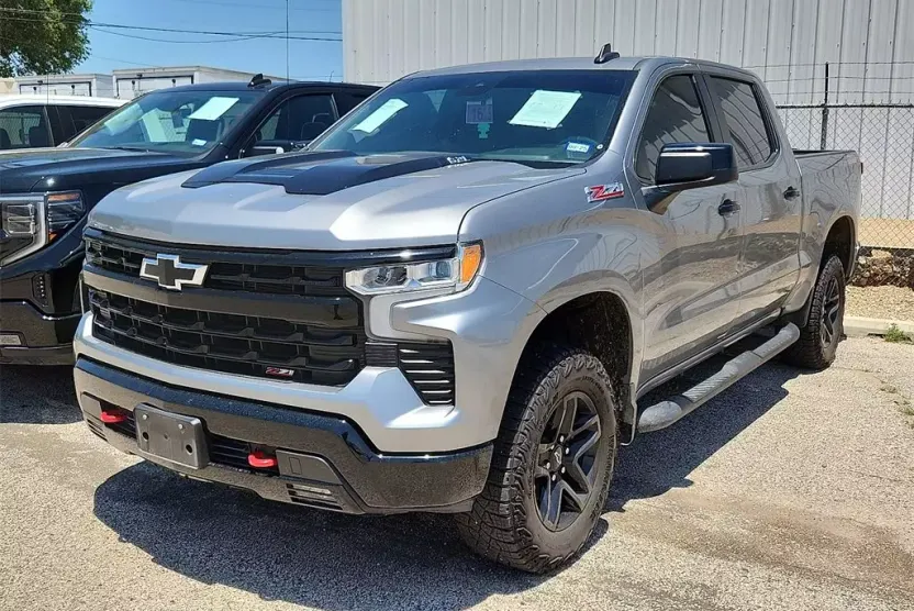2023 Chevrolet Silverado 1500 LT Trail Boss photo 1