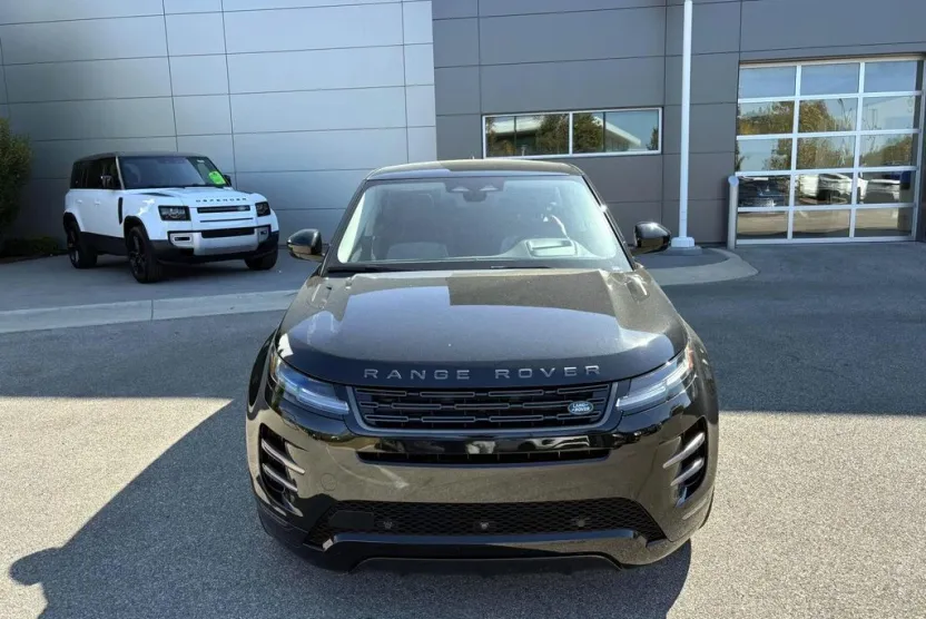 2025 Land Rover Range Rover Evoque photo 1