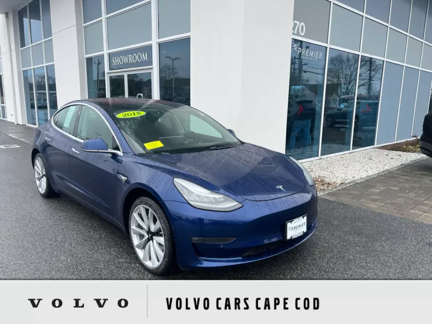2018 Tesla Model 3 Long Range photo 1