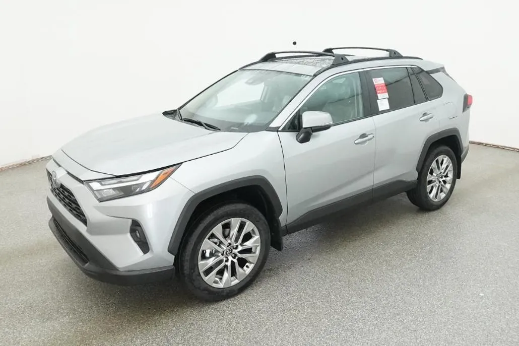 2025 Toyota RAV4 XLE Premium photo 1