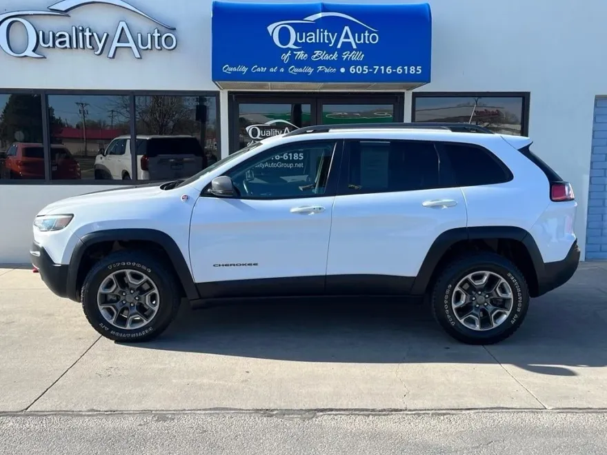 2019 Jeep Cherokee Trailhawk photo 1