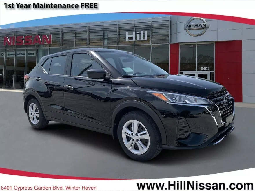 2025 Nissan Kicks Play S photo 1
