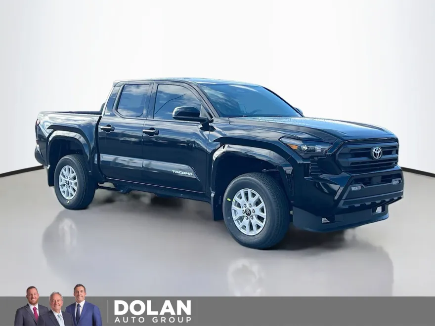 2025 Toyota Tacoma SR5 photo 1