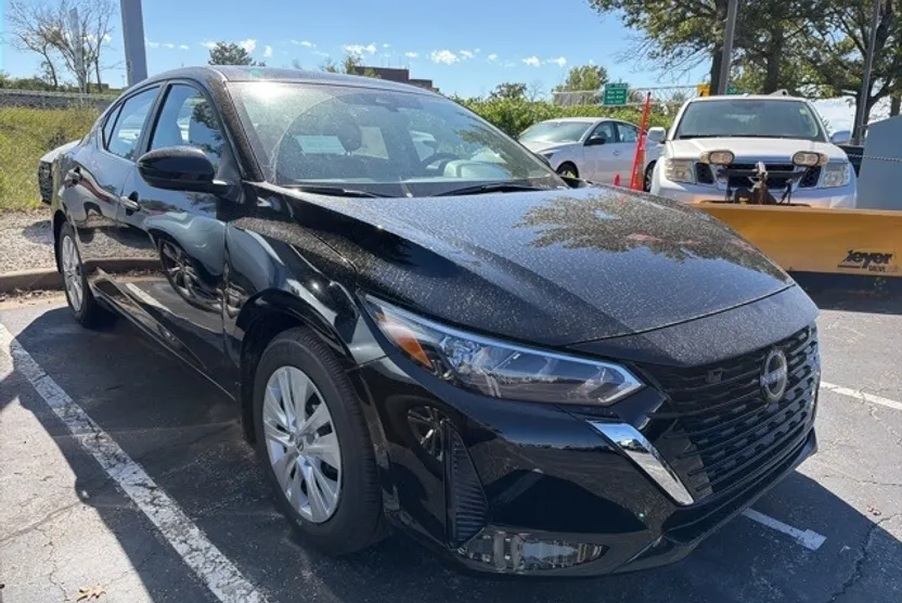 2025 Nissan Sentra S photo 1