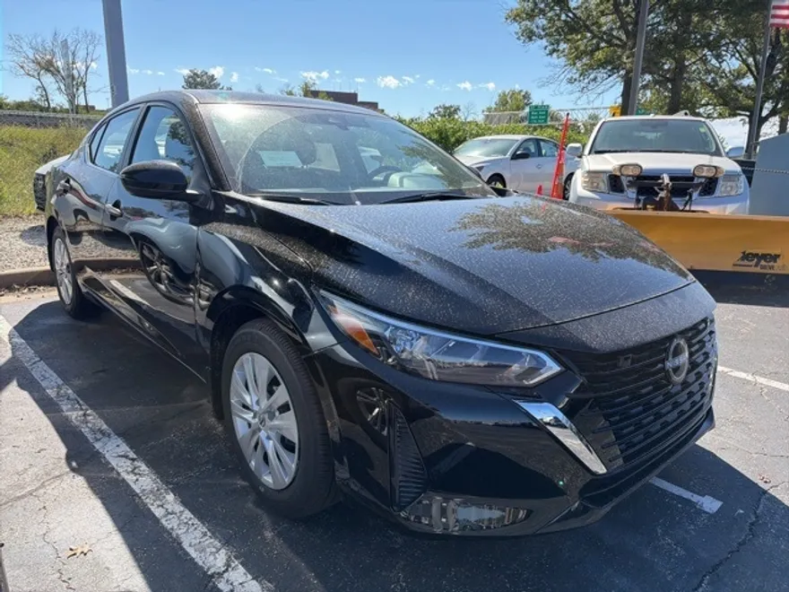 2025 Nissan Sentra S photo 1