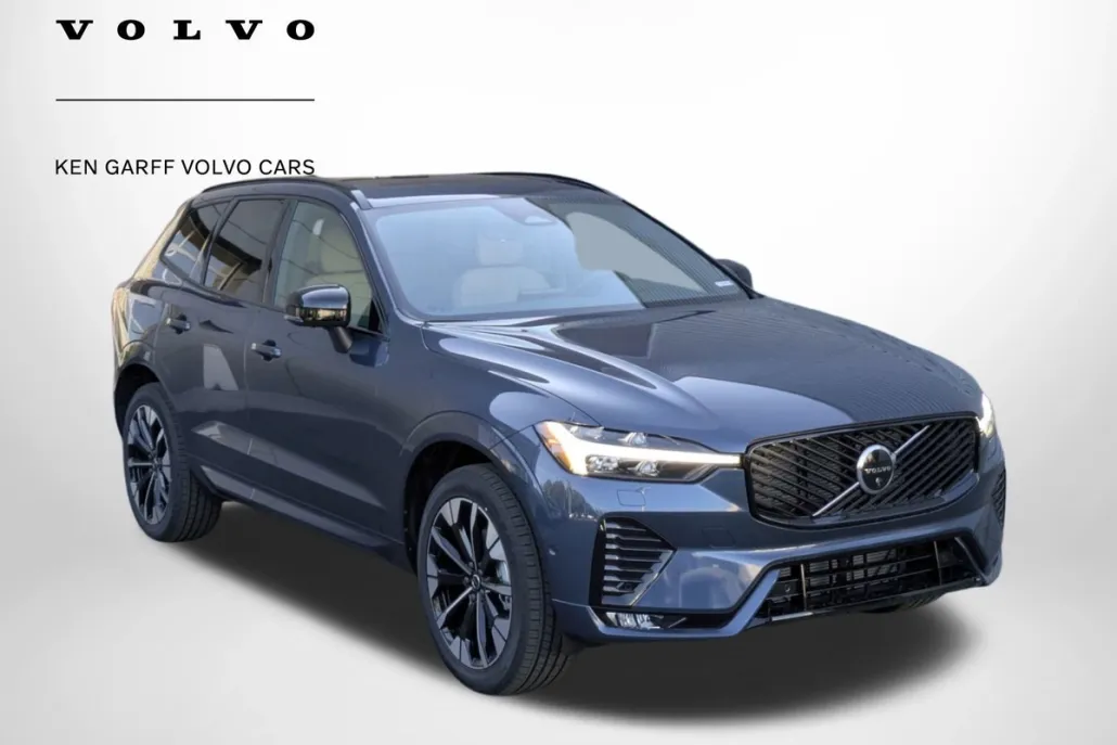 2026 Volvo XC60 Plus photo 1