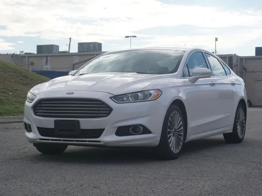 2016 Ford Fusion Titanium photo 1