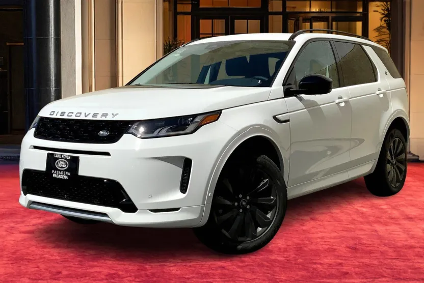 2025 Land Rover Discovery Sport S photo 1