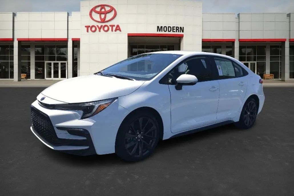 2024 Toyota Corolla Hybrid SE photo 1