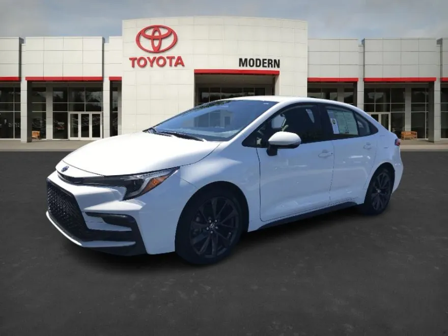 2024 Toyota Corolla Hybrid SE photo 1