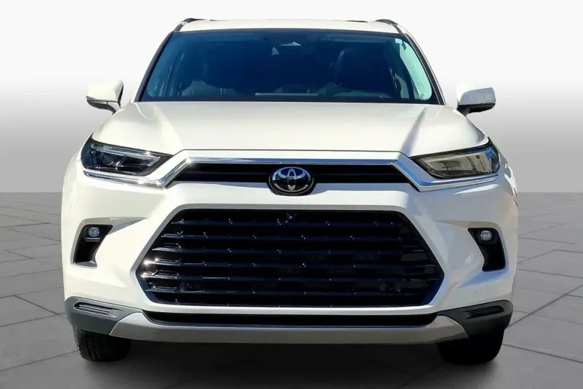 2025 Toyota Highlander Hybrid Limited photo 1