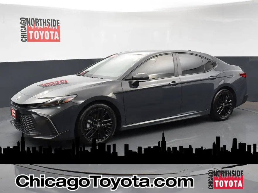 2025 Toyota Camry SE photo 1