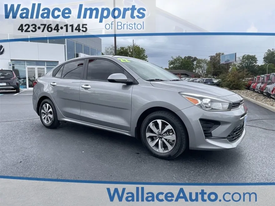 2022 Kia Rio S photo 1