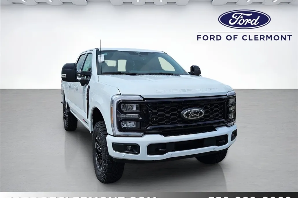 2025 Ford F-250 Lariat photo 1