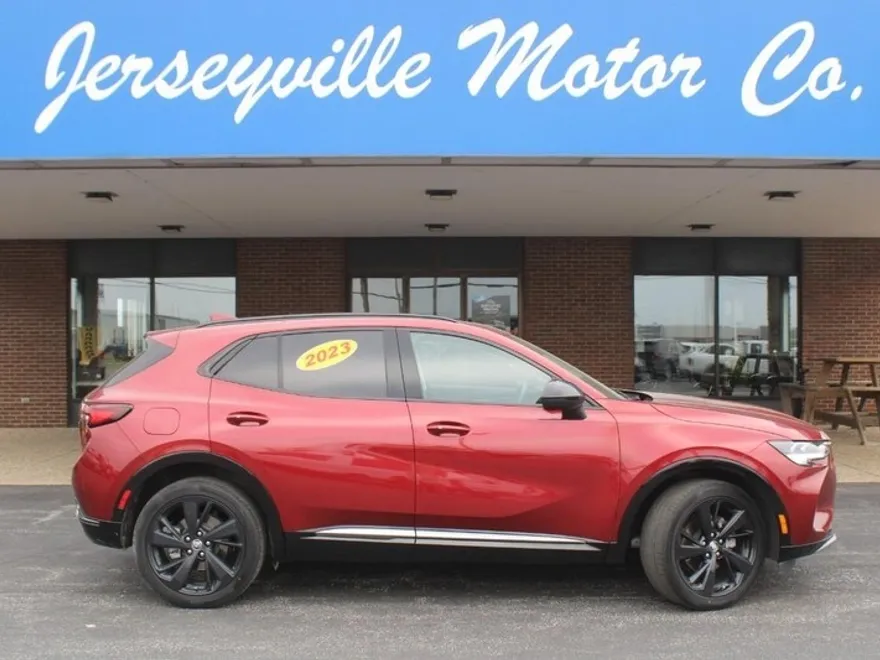2023 Buick Envision Essence photo 1