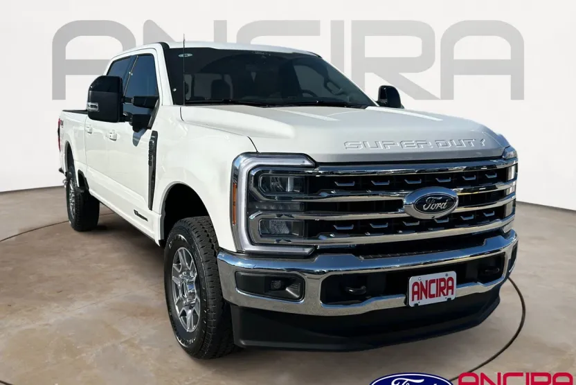 2026 Ford F-250 Lariat photo 1