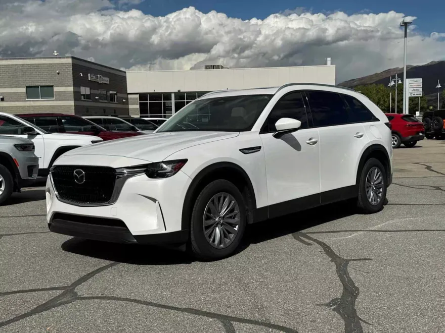 2024 Mazda CX-90 Preferred photo 1