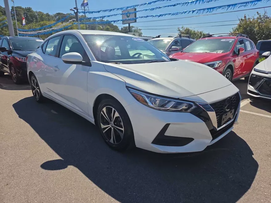 2022 Nissan Sentra SV photo 1