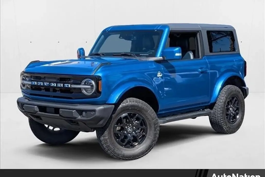 2022 Ford Bronco Outer Banks photo 1