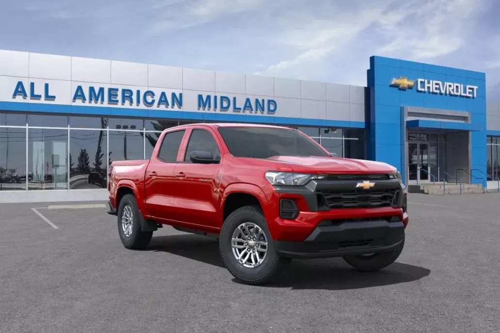 2025 Chevrolet Colorado Work Truck LT photo 1