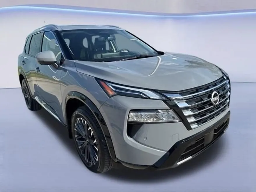 2025 Nissan Rogue Platinum photo 1