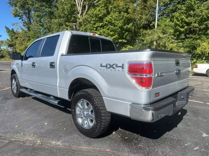2013 Ford F-150 XLT photo 1