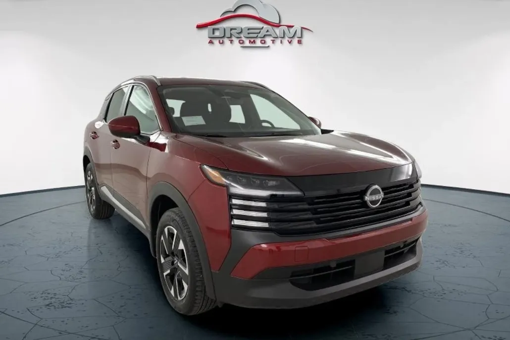 2025 Nissan Kicks SV photo 1
