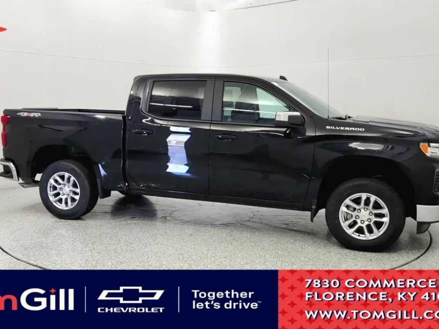 2026 Chevrolet Silverado 1500 LT photo 1