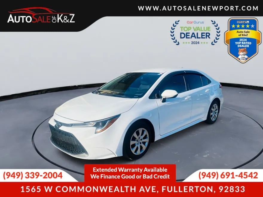 2020 Toyota Corolla LE photo 1