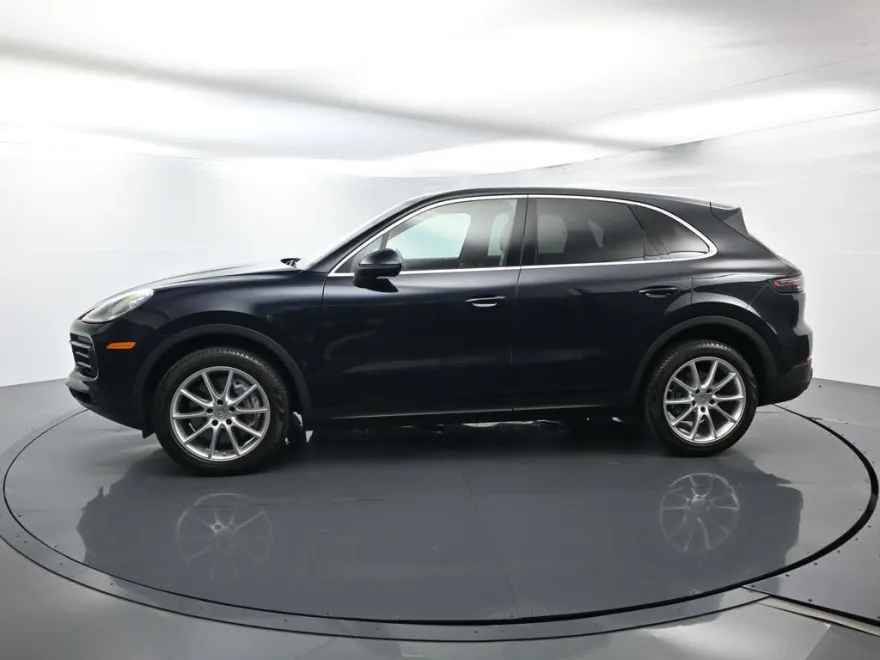 2021 Porsche Cayenne Base photo 1
