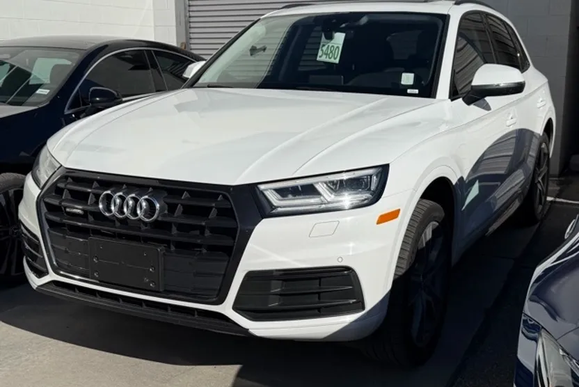 2020 Audi Q5 45 Premium Plus photo 1