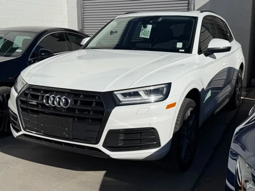 2020 Audi Q5 45 Premium Plus photo 1