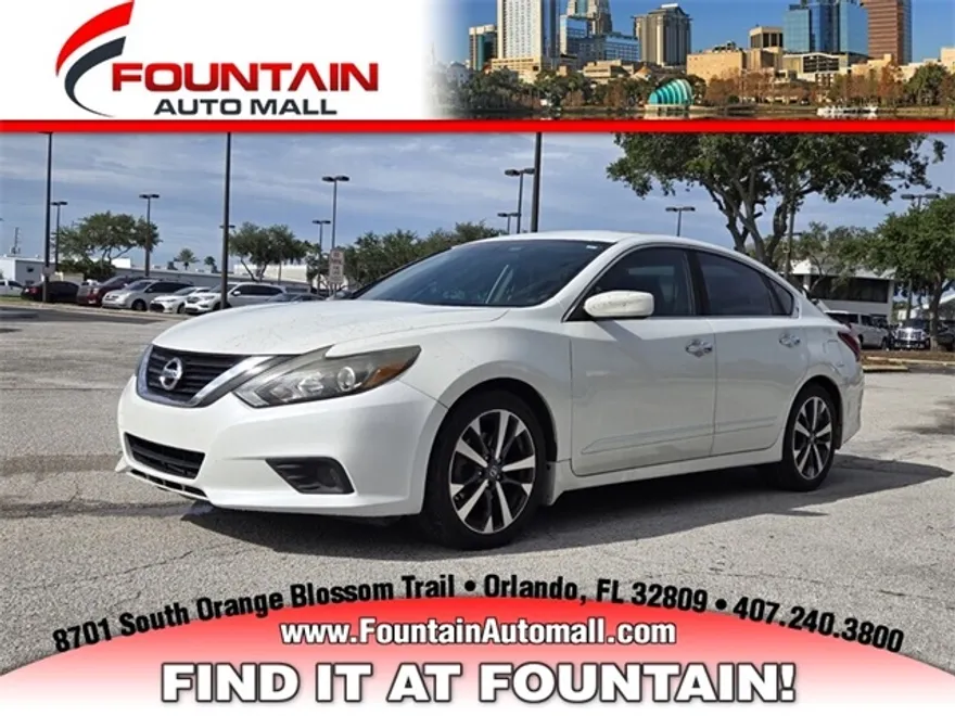 2017 Nissan Altima 2.5 SR photo 1