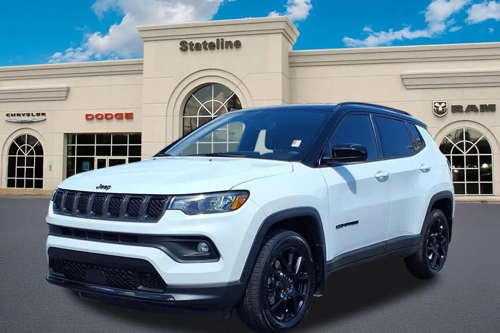 2023 Jeep Compass Altitude photo 1
