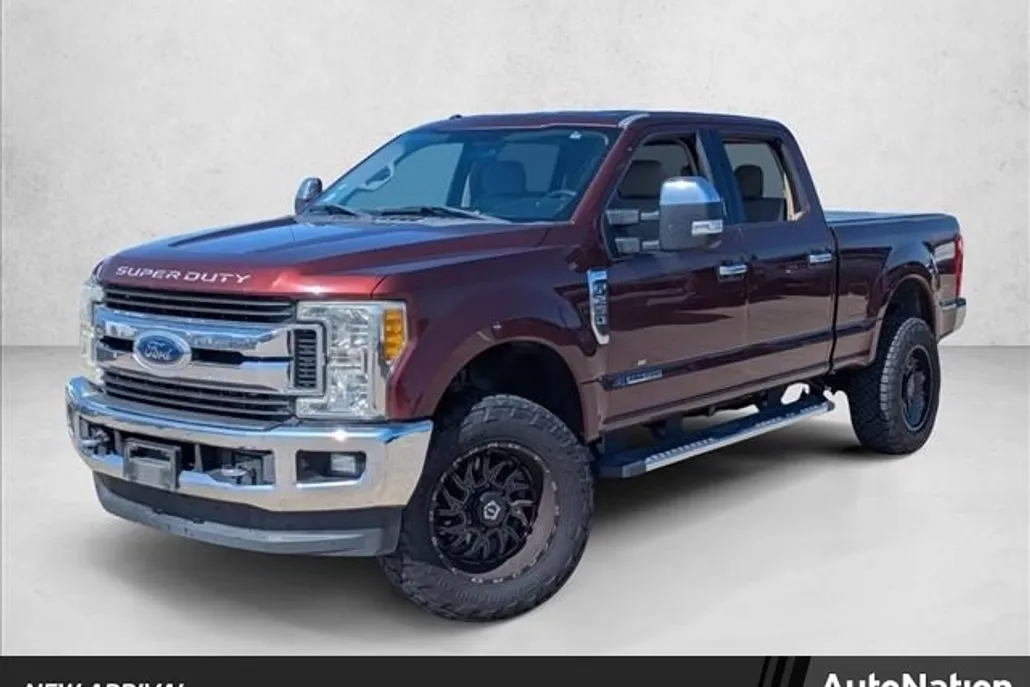 2017 Ford F-250 XLT photo 1