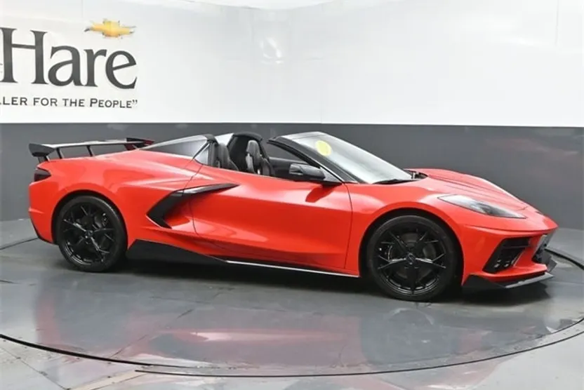 2023 Chevrolet Corvette Stingray 2LT Convertible photo 1