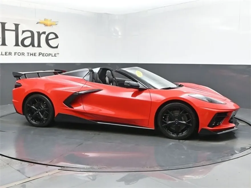 2023 Chevrolet Corvette Stingray 2LT Convertible photo 1