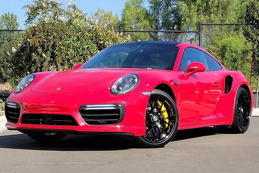 2019 Porsche 911 Turbo S photo 1