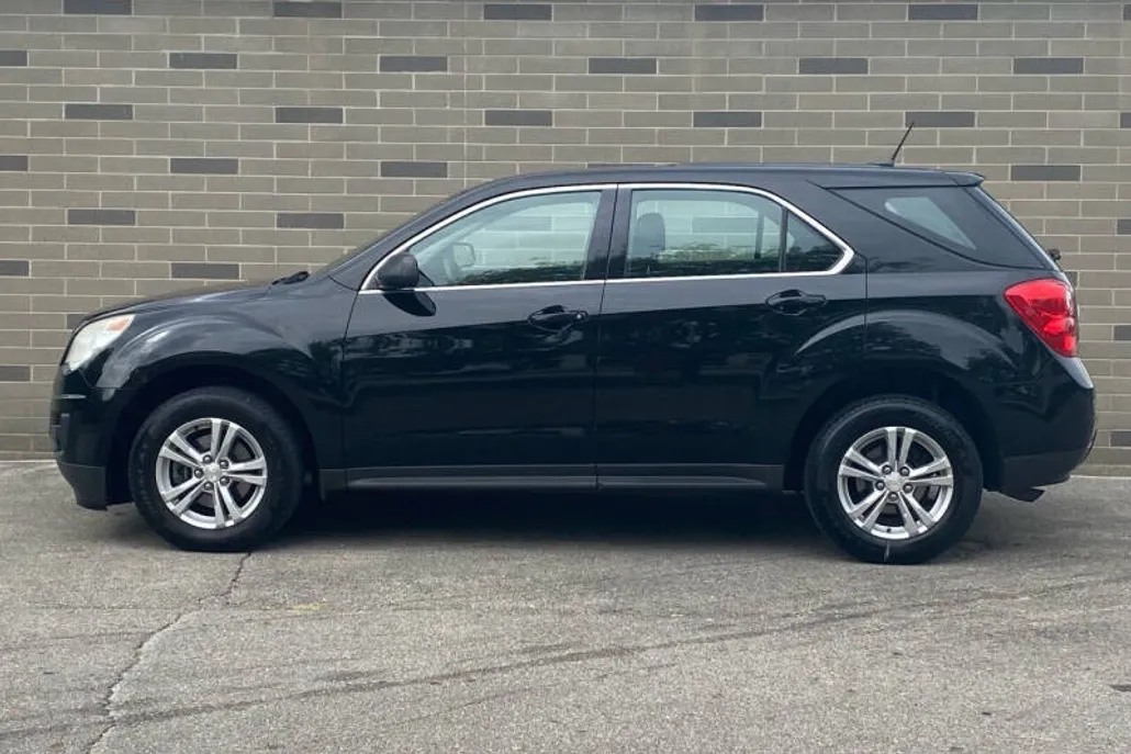 2013 Chevrolet Equinox LS photo 1