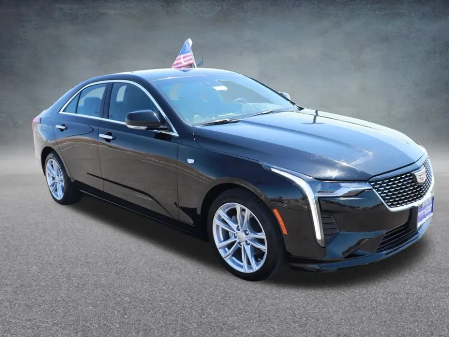 2024 Cadillac CT4 Luxury photo 1