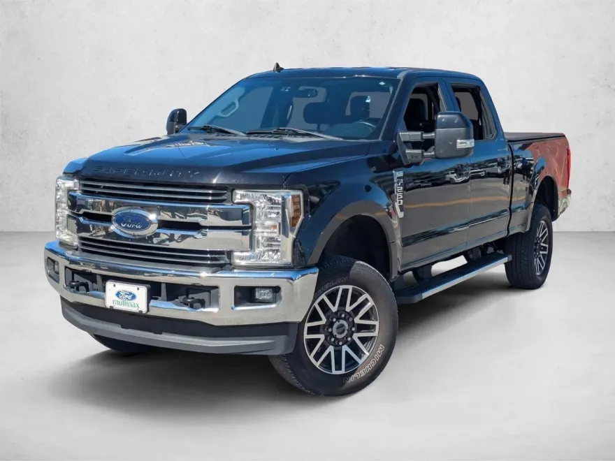 2019 Ford F-250 Lariat photo 1
