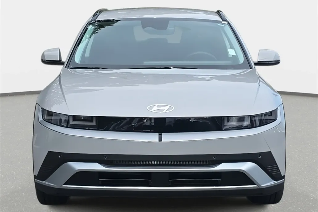 2025 Hyundai Ioniq 5 SEL photo 1