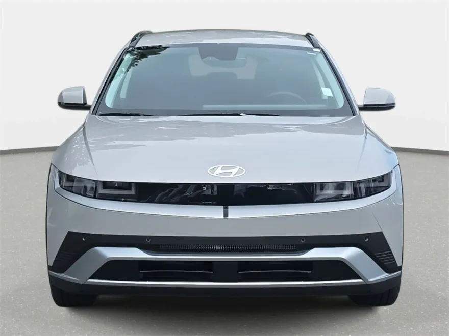 2025 Hyundai Ioniq 5 SEL photo 1
